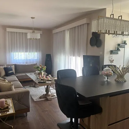 Golden Nest Lykavitos Stylish Escape 아파트 니코시아